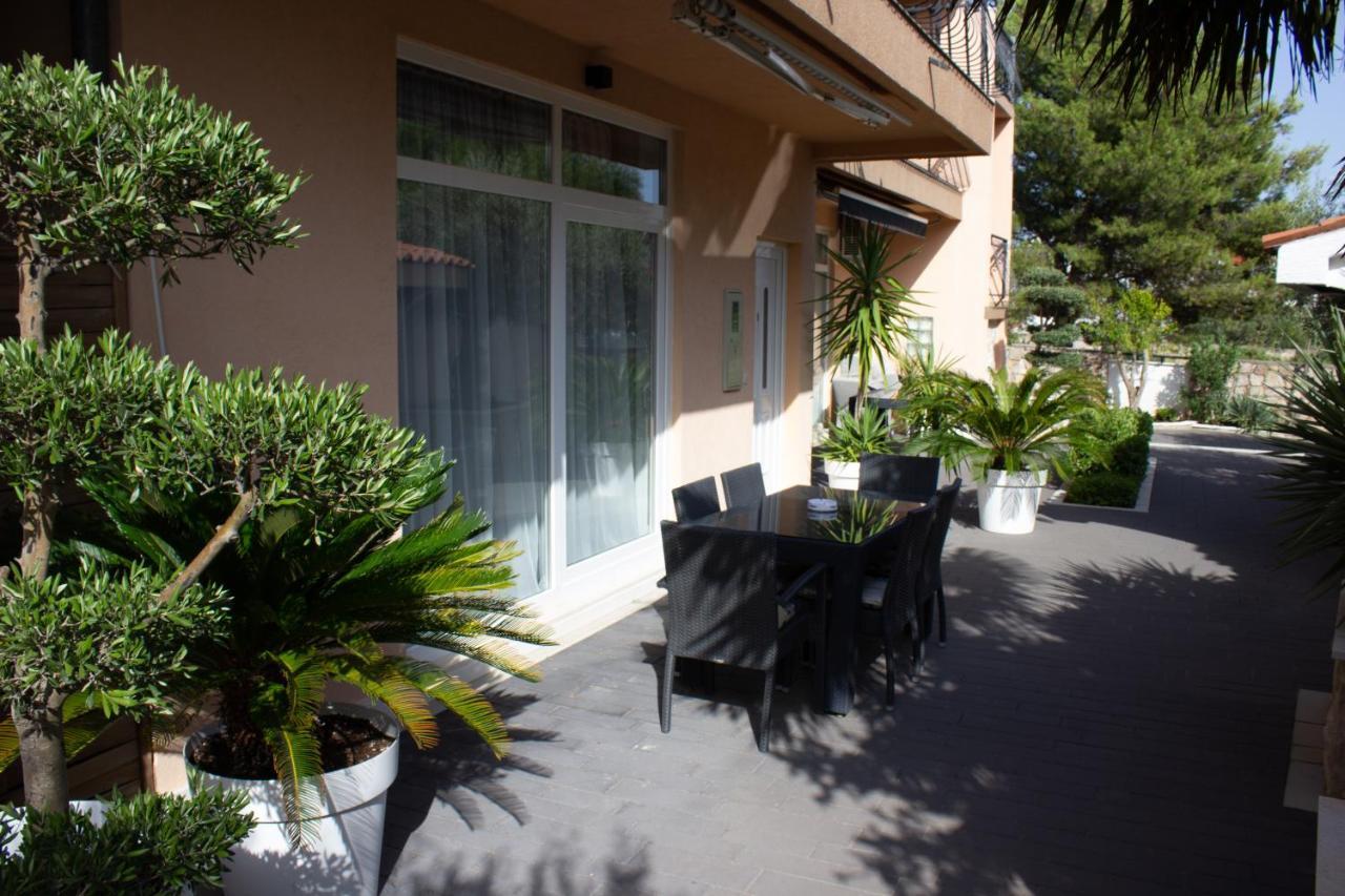 Apartments Villa Jelena Vodice Luaran gambar